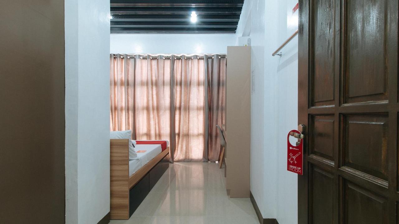 فندق Reddoorz Near Iloilo International Airport Cabatuan المظهر الخارجي الصورة